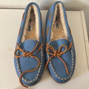 Shearling Lined - Blue Leather - Minnetonka Cally Slippers Sz 7